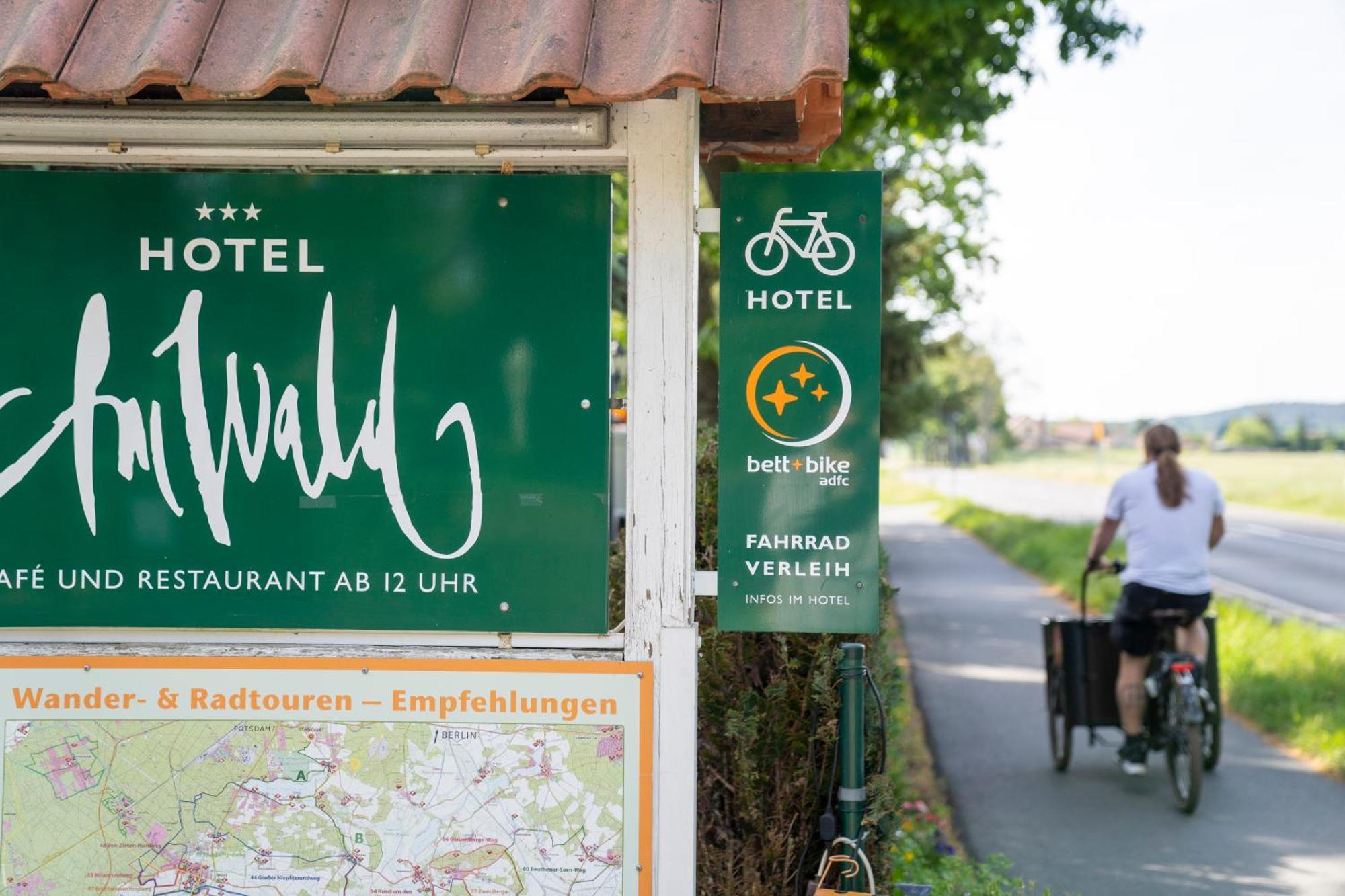 Hotel Am Wald B&B Міхендорф Екстер'єр фото